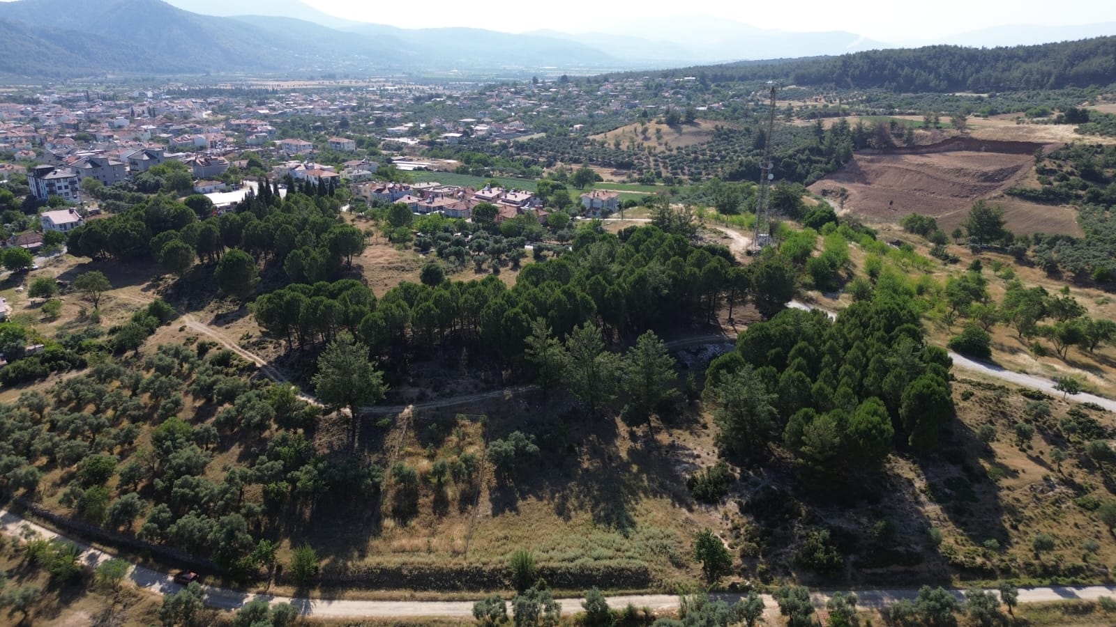 MUĞLA BAYIRDA İMARLI, İKİZ VİLLA İNŞAAT RUHSATI ALINMIŞ MÜSTAKİL 498M2 SATILIK ARSA